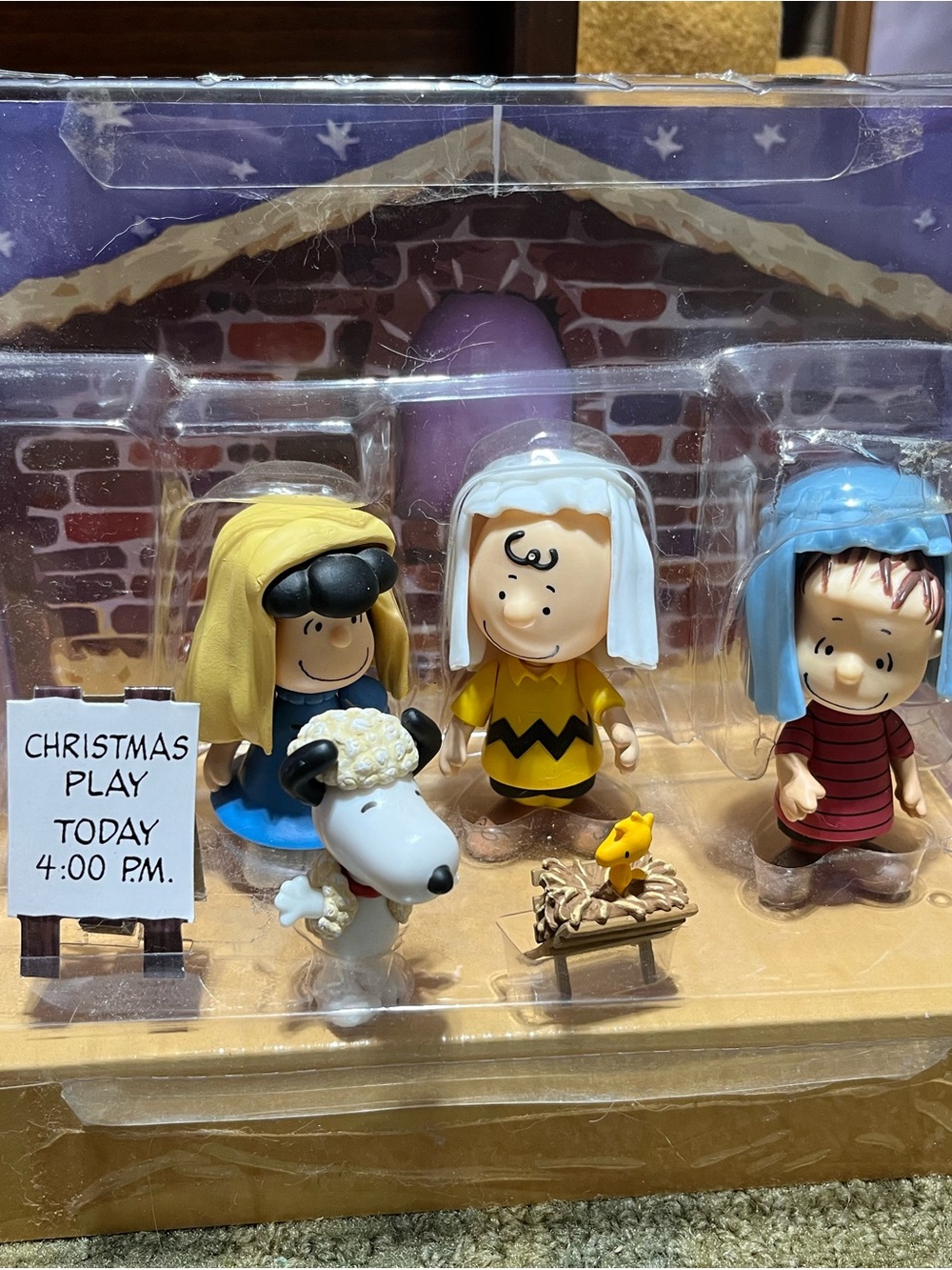 Peanuts Nativity Playset Figures in Yellow, Blue, Black, White From 2012